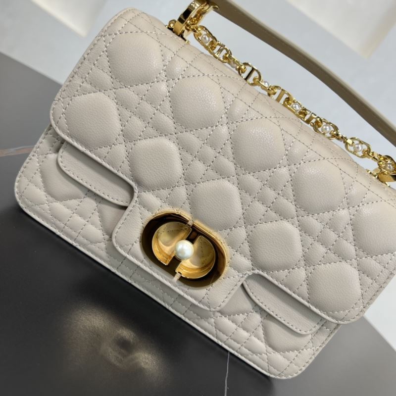 chr1st1an D10r montaigne bags